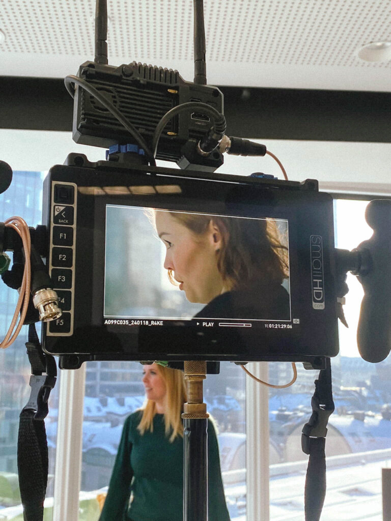 Close-up van cameramonitor tijdens opnames, behind the scenes Equans employer branding