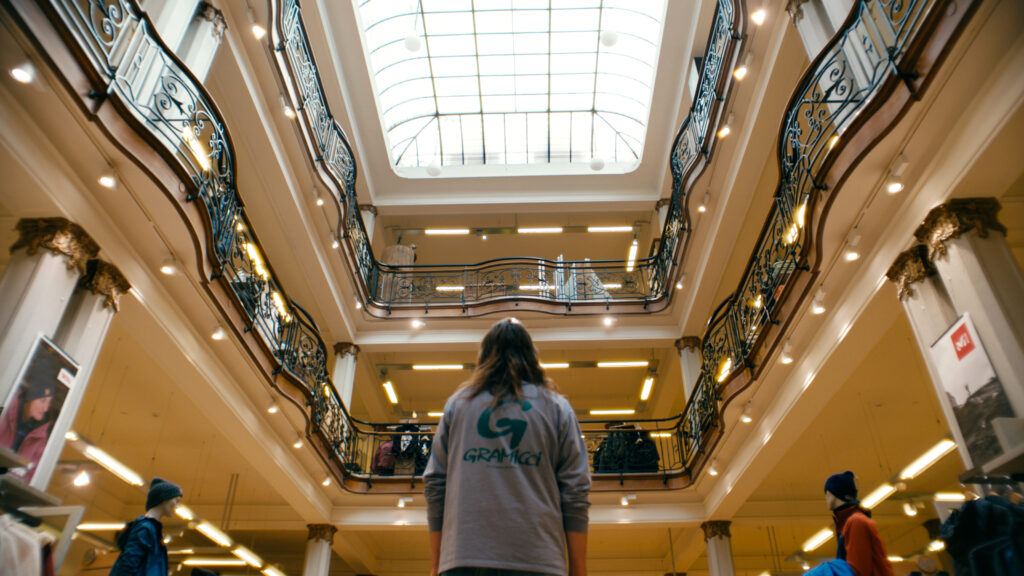 Cinematic movie stills van de branded content campagne voor A.S.Adventure door video agency Het Peloton.